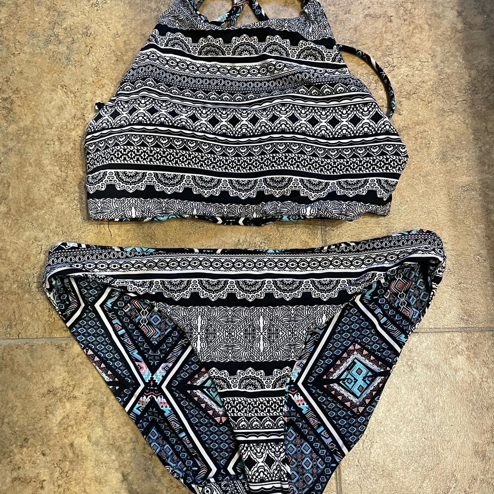 Reversible Bathing suite - Picture 3 of 4
